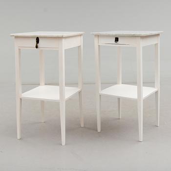 SÄNGBORD, 1 par, 1900-talets första hälft.