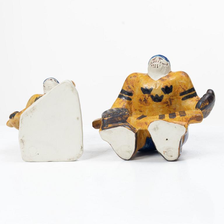 Lisa Larson, Two figurines, ice hockey players, stoneware, Gustavsberg.