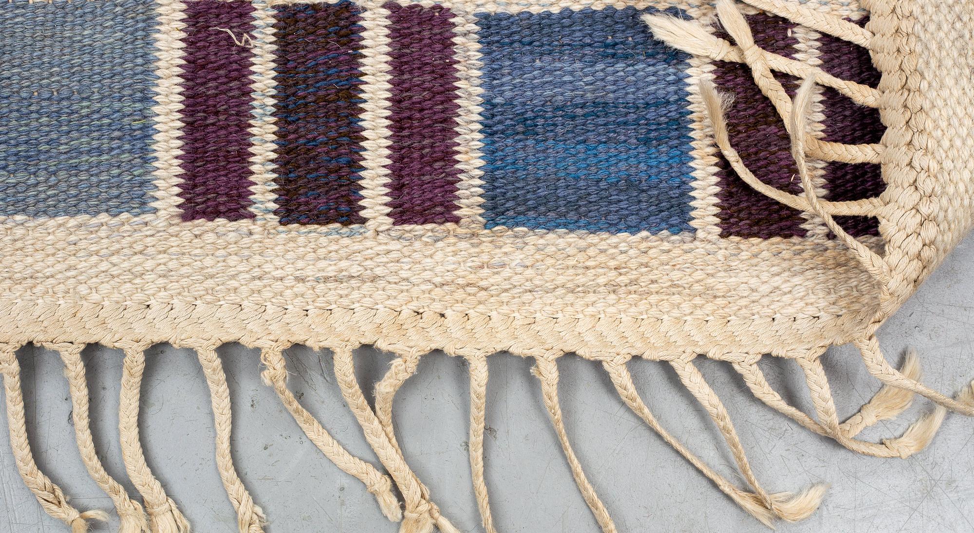 Barbro Nilsson, a carpet, "Salerno blå", flat weave, ca 307-308,5 x 201,5-204 cm, signed AB MMF BN.