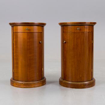 PELARSKÅP, ett par, 1900/2000-tal.