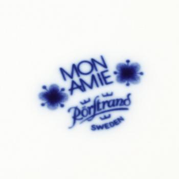 44 pieces of porcelain tableware by Marianne Westman, model "Mon Ami", for Rörstrand, 20th century.