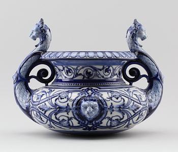YTTERFODER, porslin, omkring år 1900.