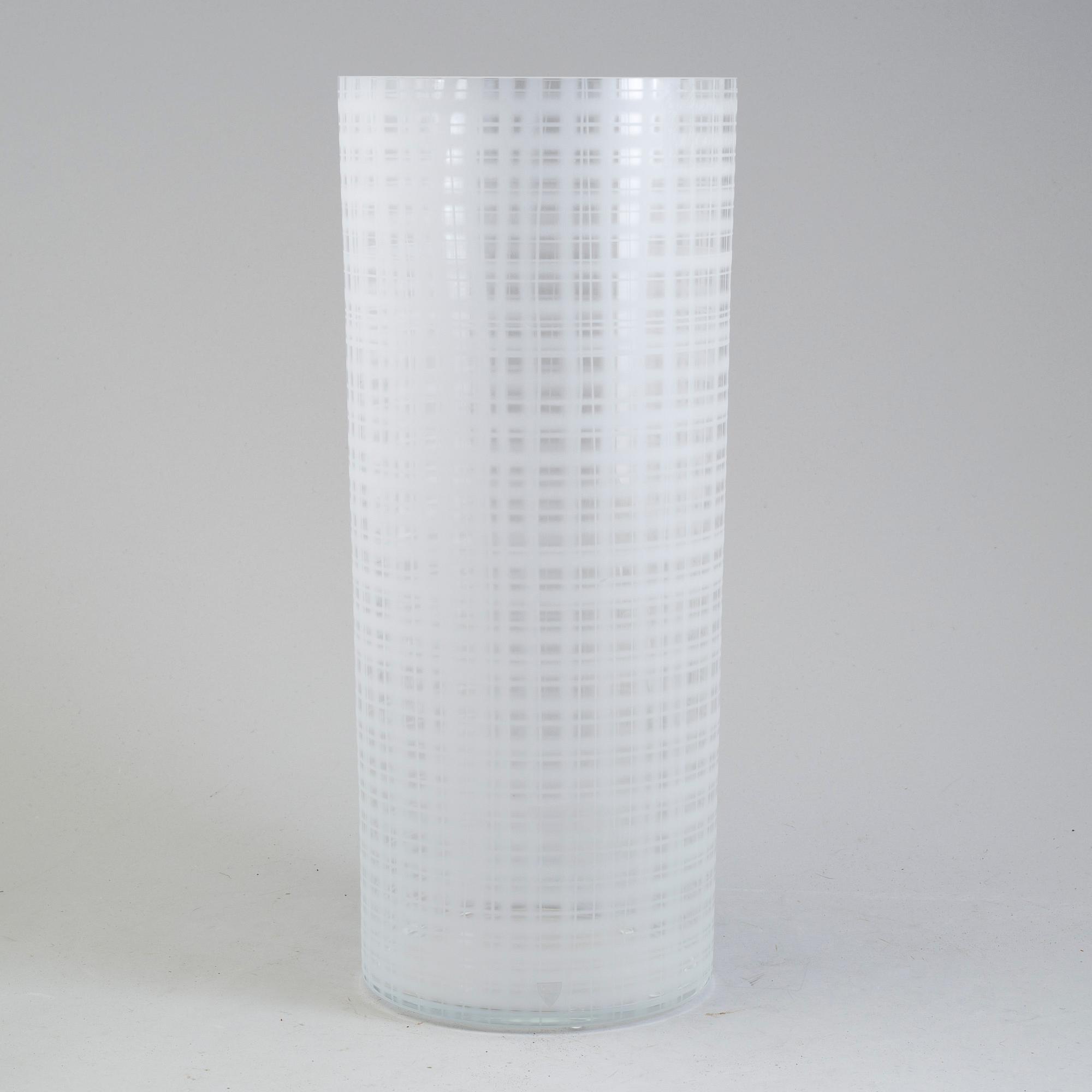 INGEGERD RÅMAN, vas, glas, "Slowfox", Orrefors, signerad.