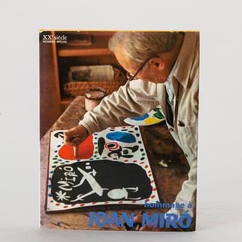 BOOK, "Hommage a Joan Miró", XX:e siècle, Paris 1972.
