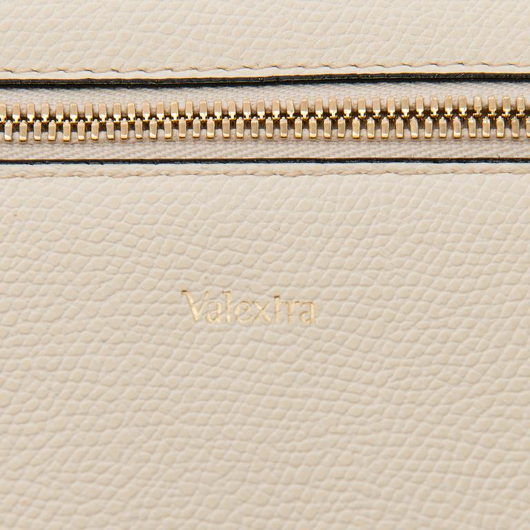 VALEXTRA, Envelope clutch.