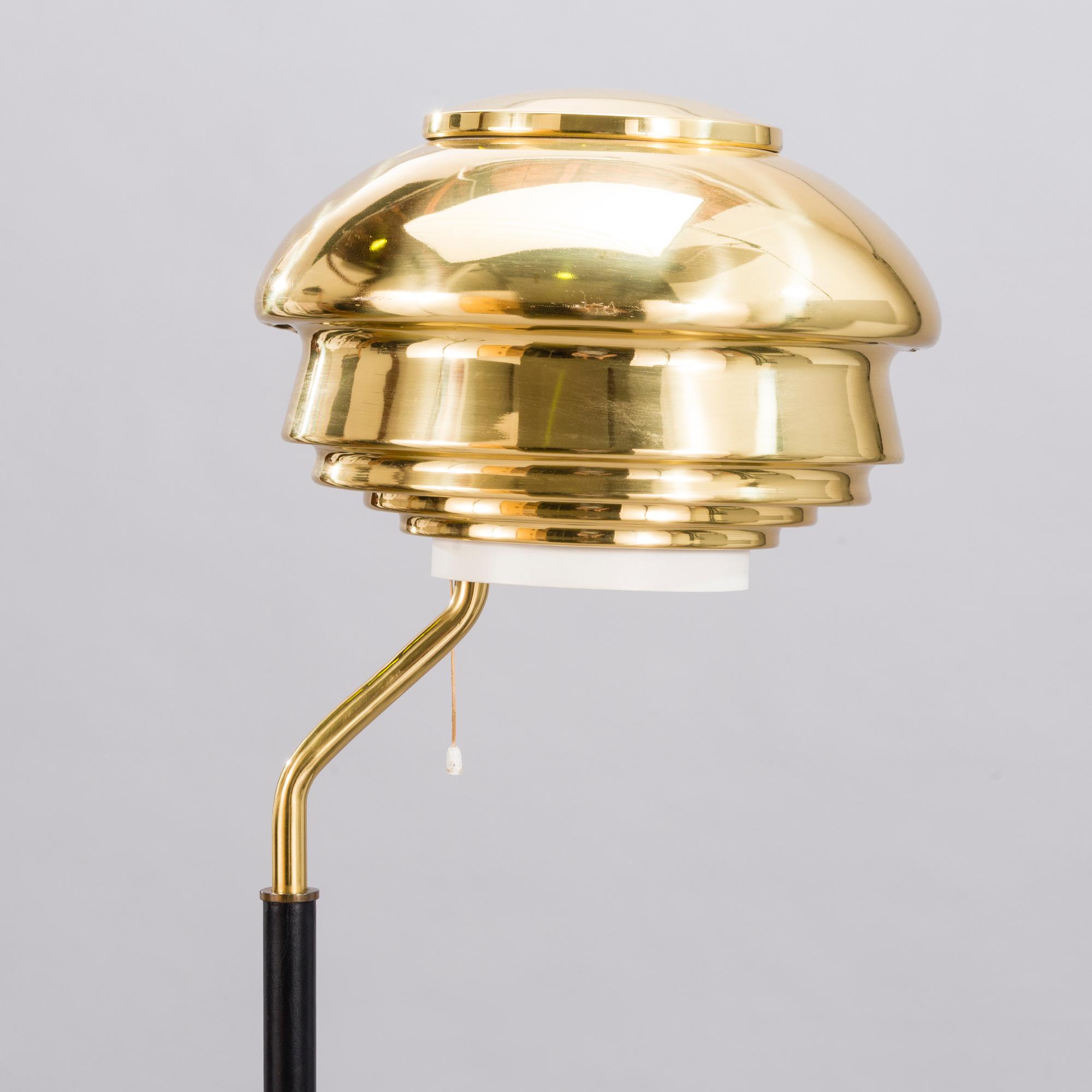 ALVAR AALTO, a 'A808' floor lamp for Valaistustyö.