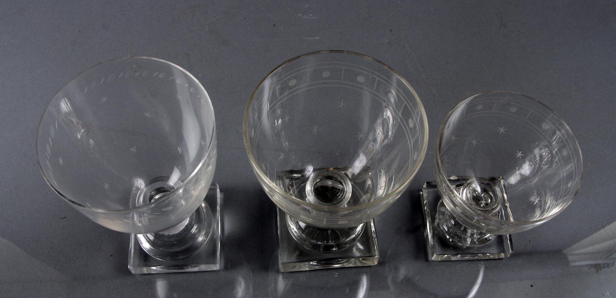 PARTI GLAS, 3+6+17 delar.