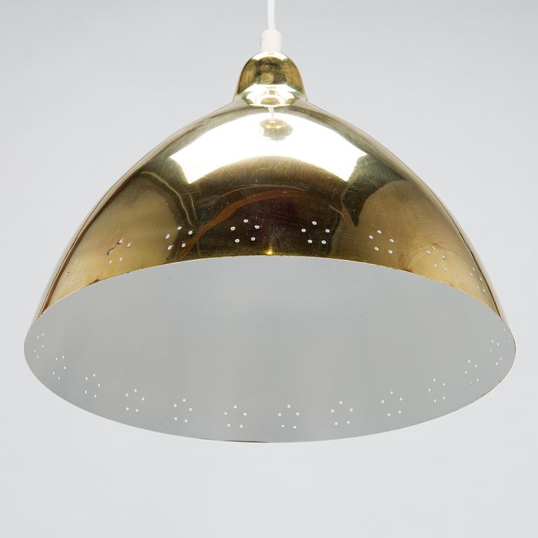 Lisa Johansson-Pape, a mid-20th-century pendant ceiling light, model 1322, Orno, Finland.