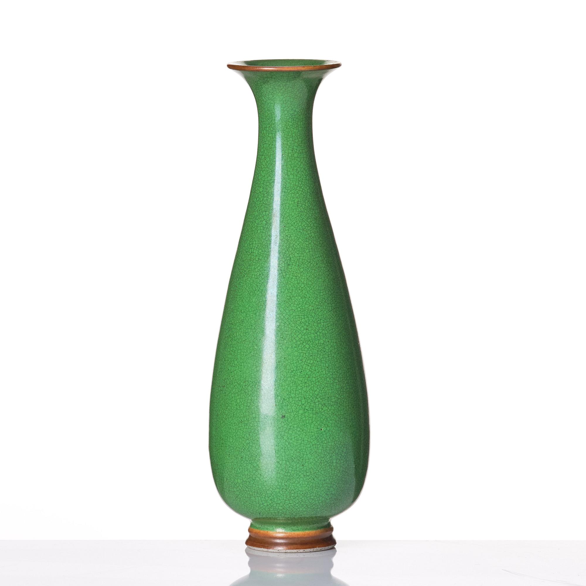 A Chinese apple-green-glazed vase, Qing dynasty.