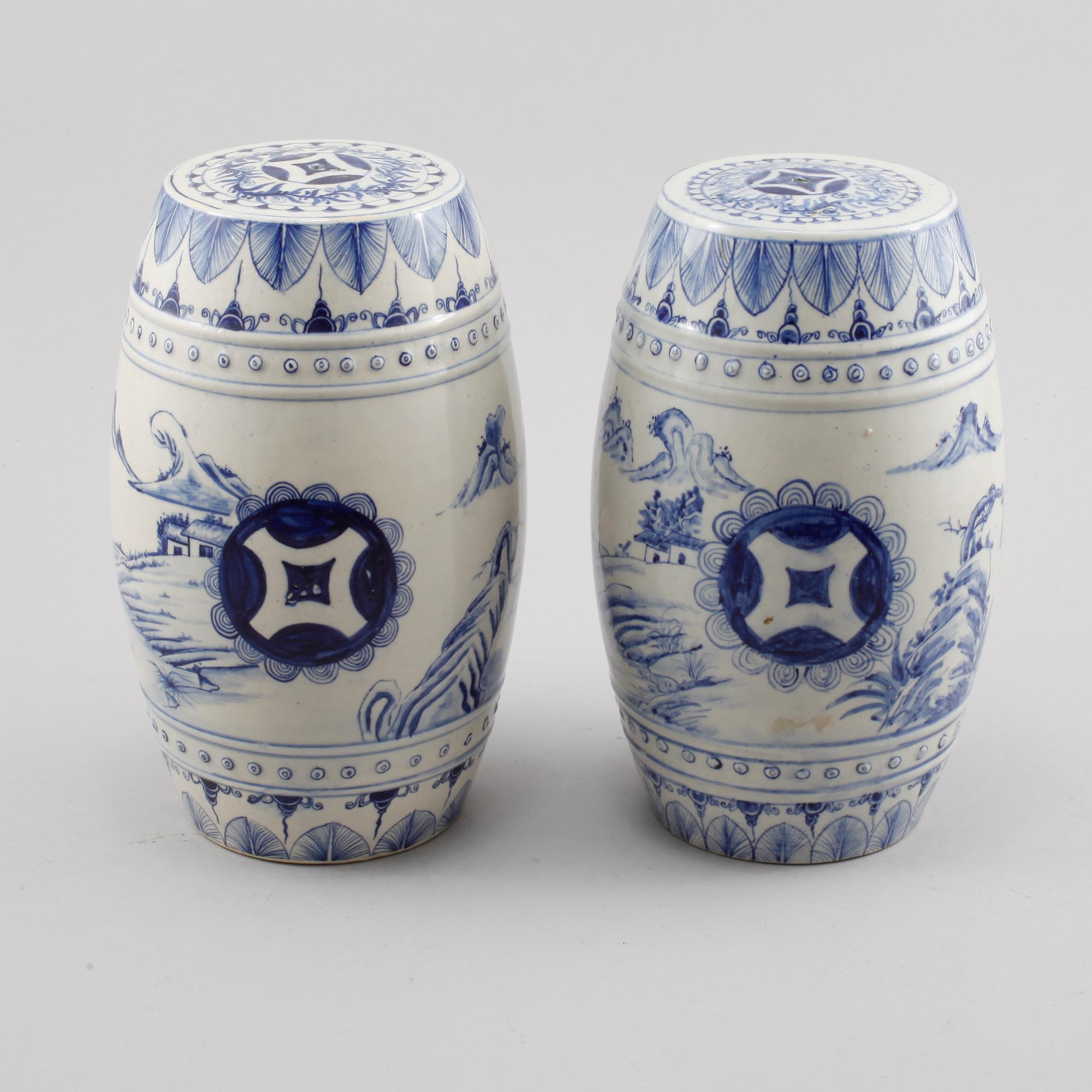 PALLAR, ett par, porslin, Kina, 1900-talets slut/modern tillverkning.