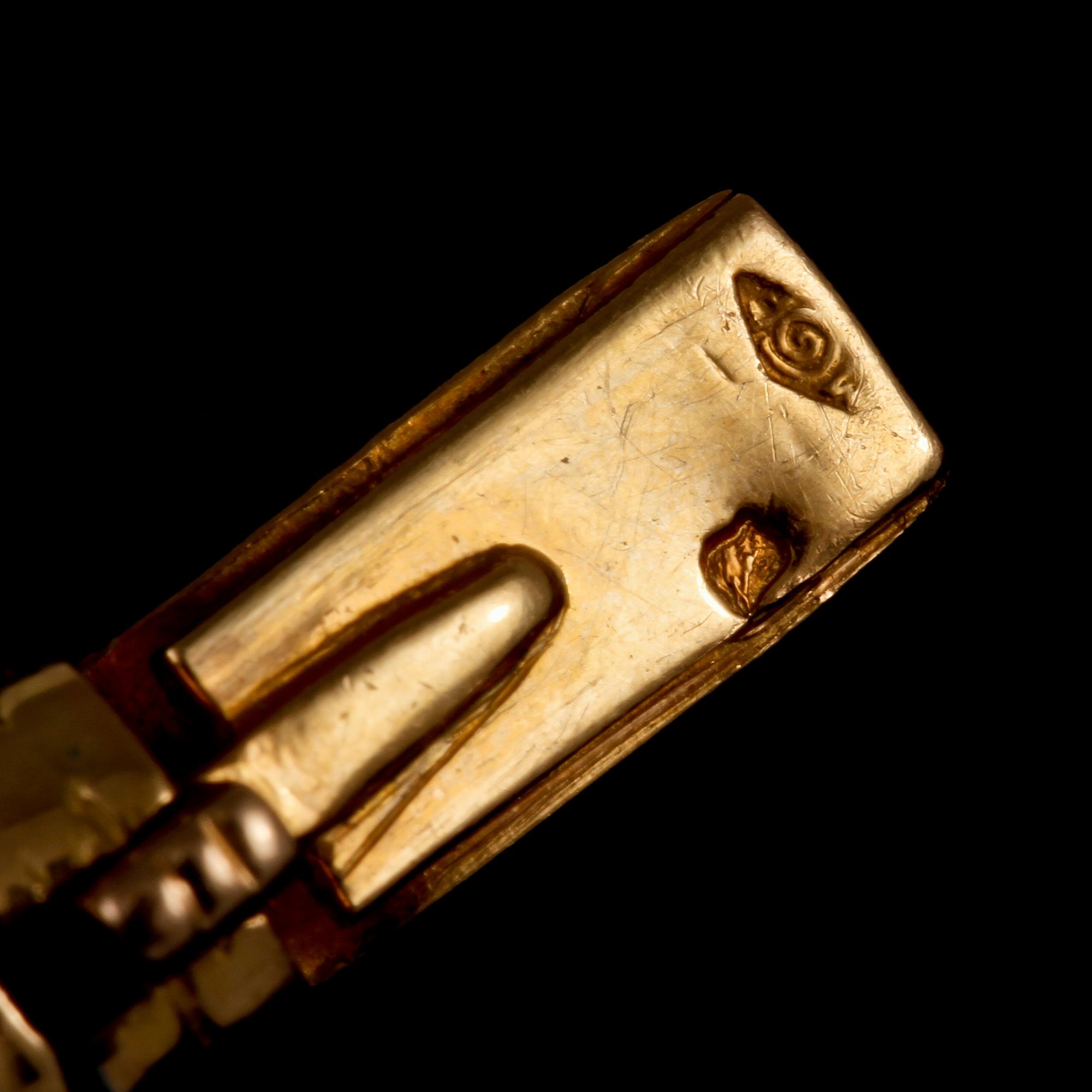 HALSLÄNK, 18k guld, utländska stämplar, 1900-talets andra hälft. Vikt 49 g.