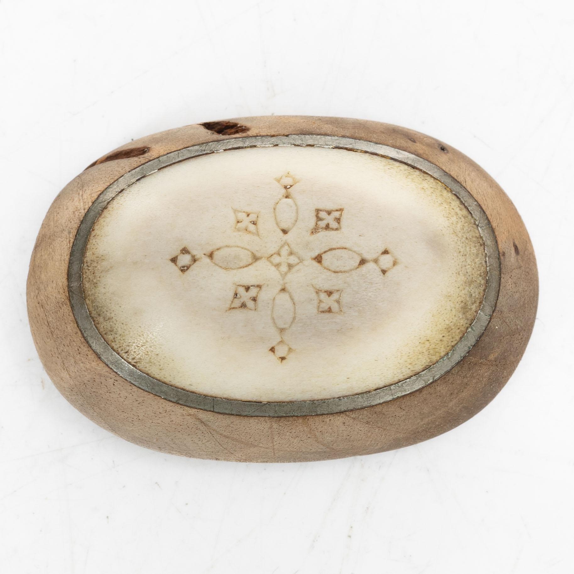 Sámi craftsmanship, five pieces.