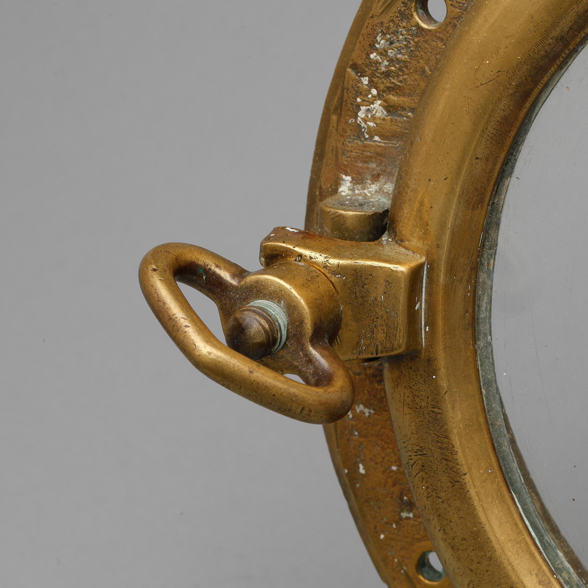 BÅTVENTIL, mässing och glas, 1900-talets första hälft.