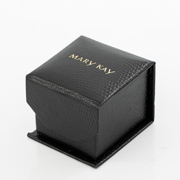 Brooch in the form of a bee, Mary Kay, 18K gold with brilliant-cut diamonds.
