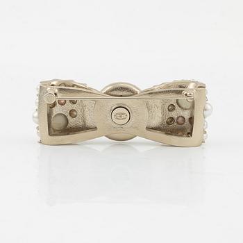 Chanel, brosch, 2021.