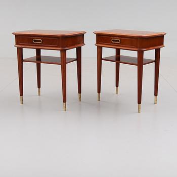 SÄNGBORD, 1 par, 1900-talets mitt.