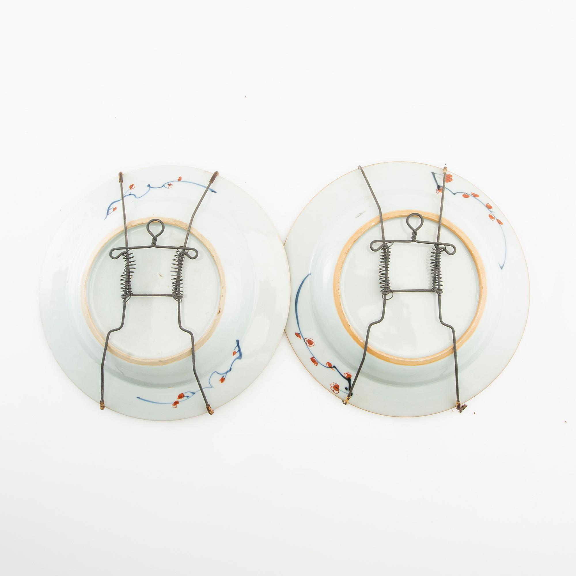 Plates a pair porcelain China 18th century.