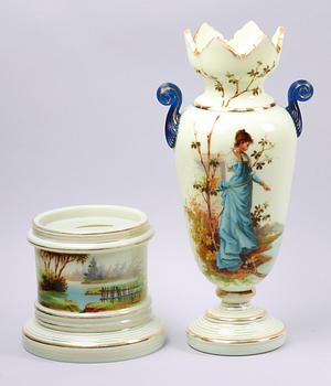 PRAKTVAS, opalinglas. 1800-talets slut.