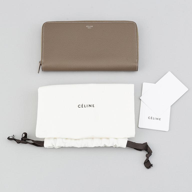 Céline, 'Souris Large Zipped Multifunction' wallet.
