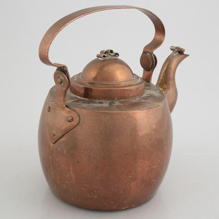 A copper coffee pot, 19th Century.