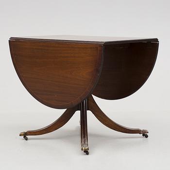BORD, engelsk stil, 1900-tal.