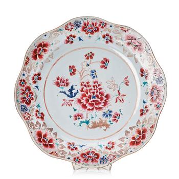 931. A lobed famille rose dish, Qing dynasty, Qianlong (1736-95).