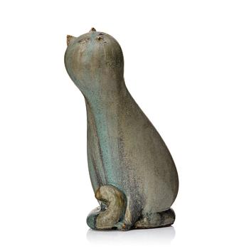 195. Michael Schilkin, a stoneware sculpture of a cat, Arabia, Finland 1940-50s.