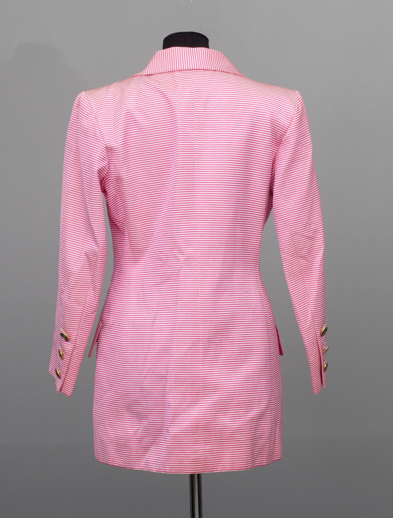 KAVAJ, Yves Saint Laurent.