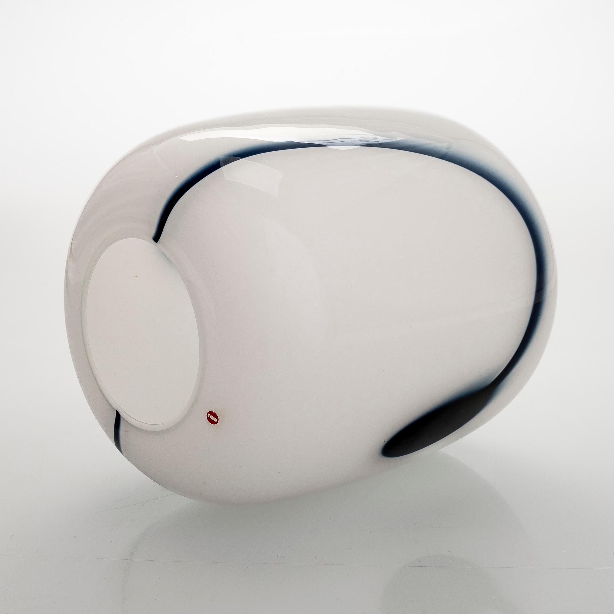 Timo Sarpaneva, an art object 'Blues' signed Timo Sarpaneva 15 / 1987.