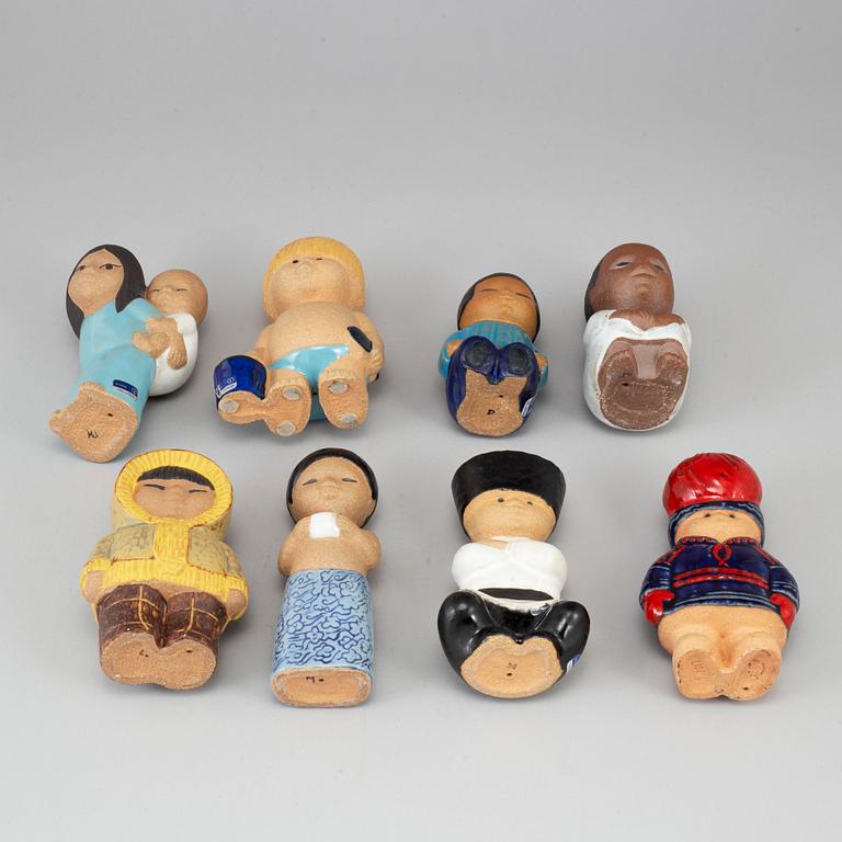 LISA LARSON, figuriner, stengods, 8 st, "All världens barn", Gustavsberg.