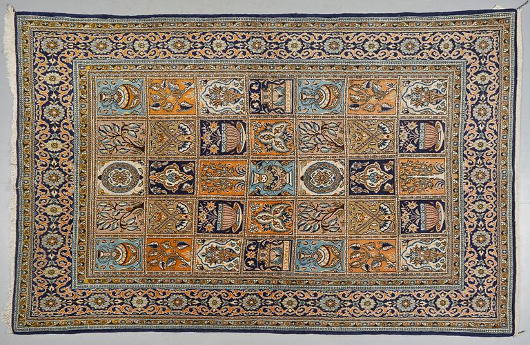 MATTA, troligen Ghom, old, 255 x 160 cm.