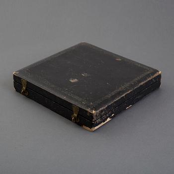 12 French silver and ebony fruit knives, 1809-19.