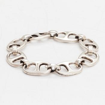 Bertel Gardberg, A silver bracelet, Hopeatehdas Oy, Helsinki Finland 1962.