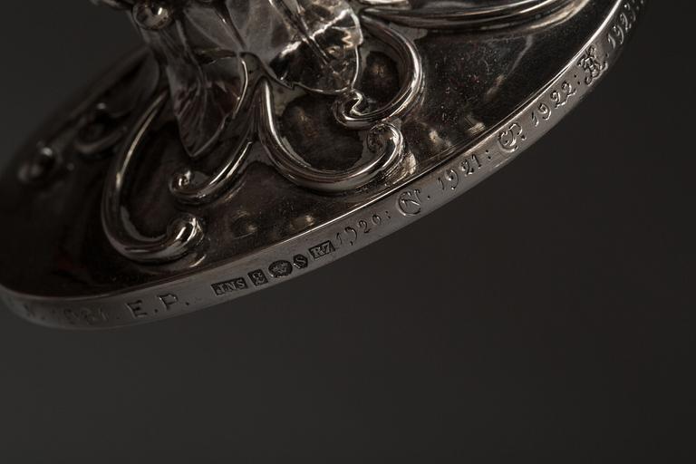OLJELAMPA, silver, Johan Schurmann, Landskrona, 1919. Total vikt ca 190 g.