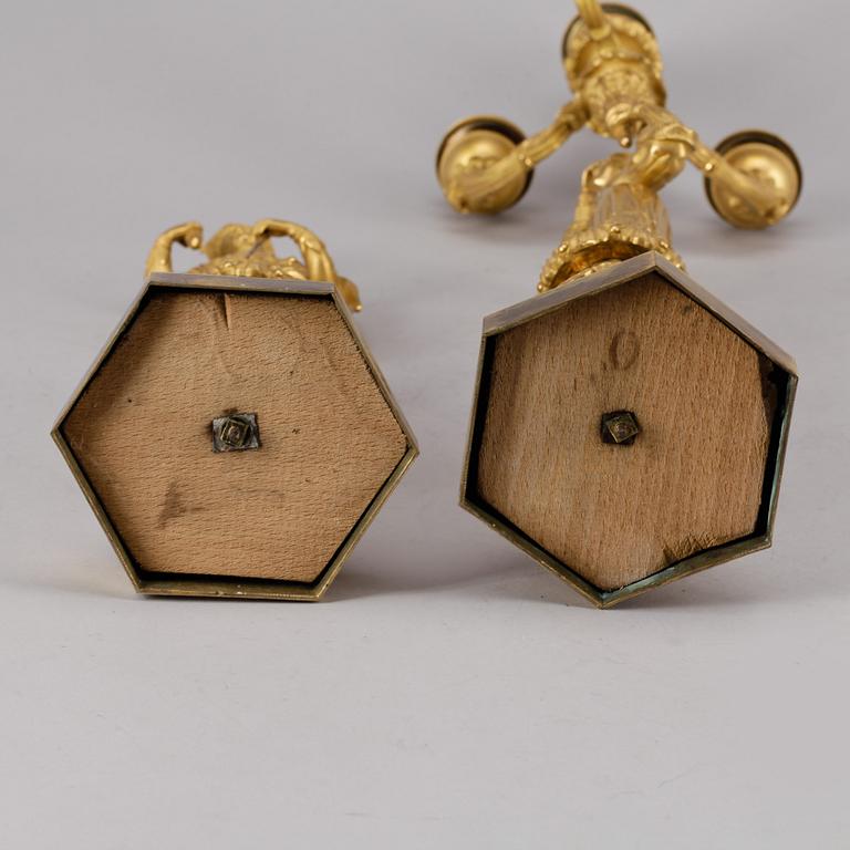 KANDELABRAR, ett par, senempire, 1800-tal.