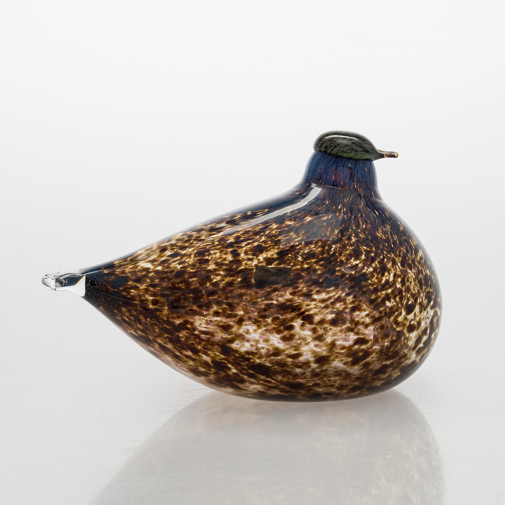 Oiva Toikka, a glass bird, signed Oiva Toikka Nuutajärvi.