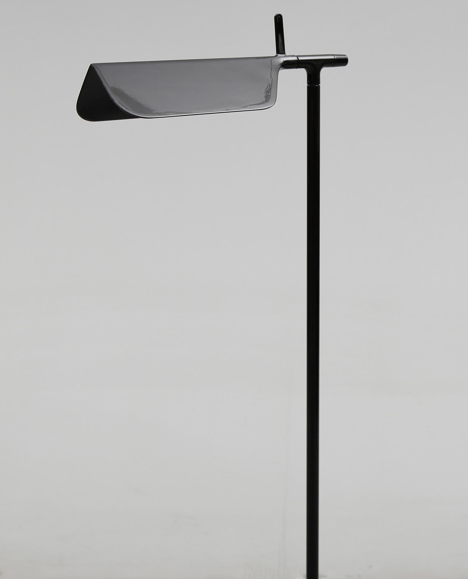 GOLVLAMPA, Flos, "Tab", Barber & Osgerby, 2000-tal.
