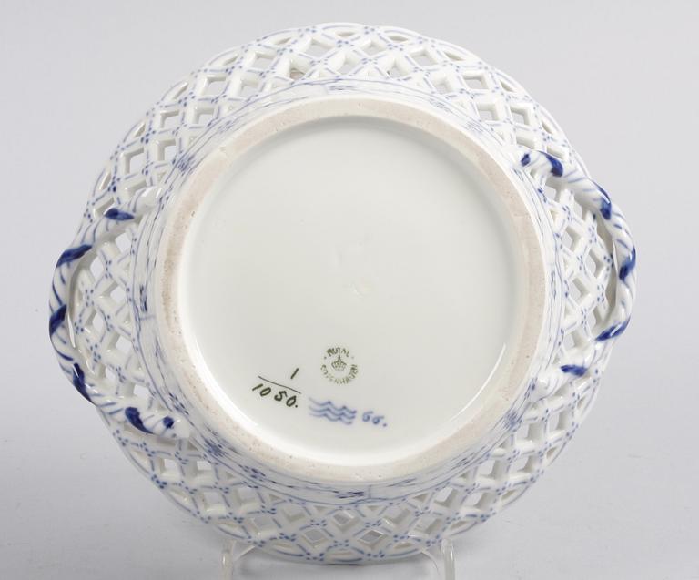 GALLERSKÅL, porslin, "Musselmalet". Kongl. Dansk.