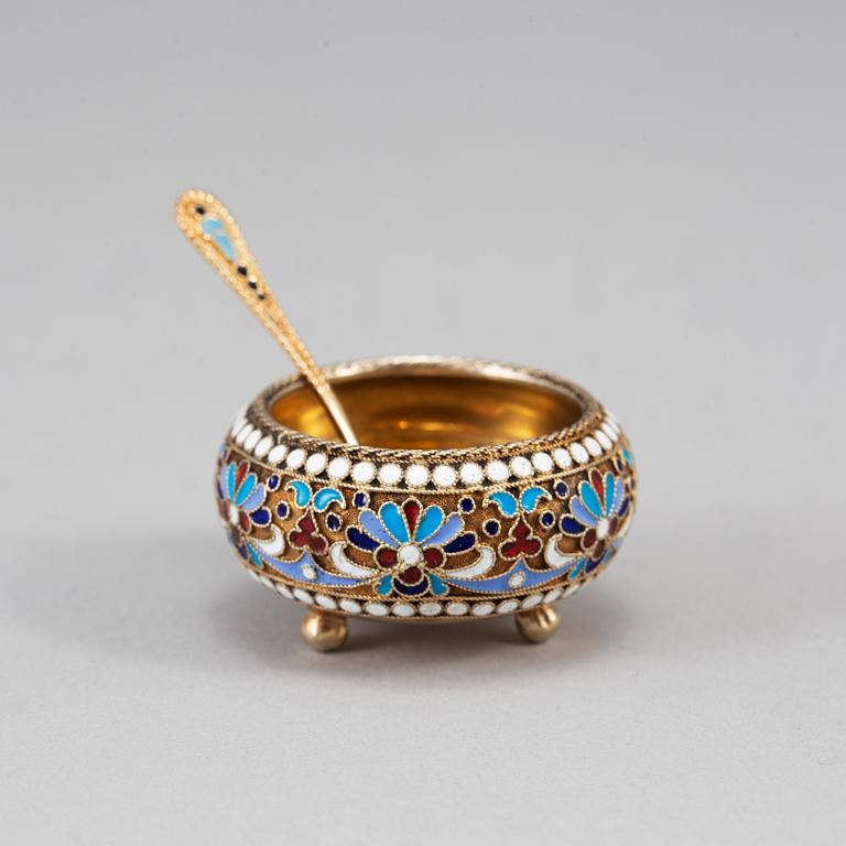 A Russian 20th century silver-gilt and enamled salt-cellar, mark of Nicholai Zugeryev possibly, Moscow 1899-1908.