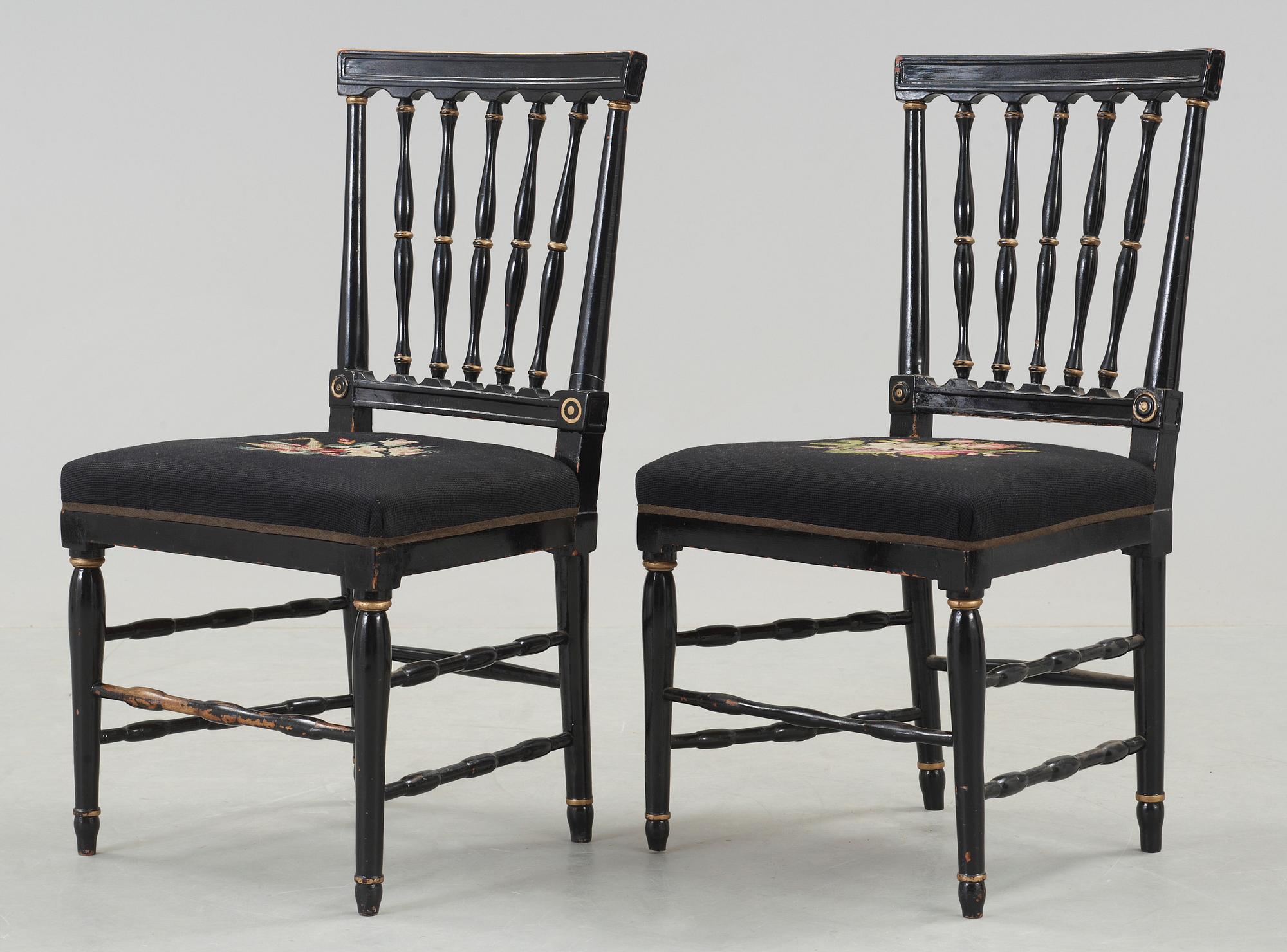 STOLAR, ett par, gustavianska, omkring 1800.