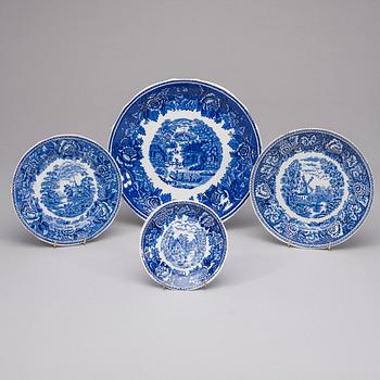 SERVIS, 49 delar, porslin, "Blått Landskap", design Reinhard Richter, Arabia, 1941-64.