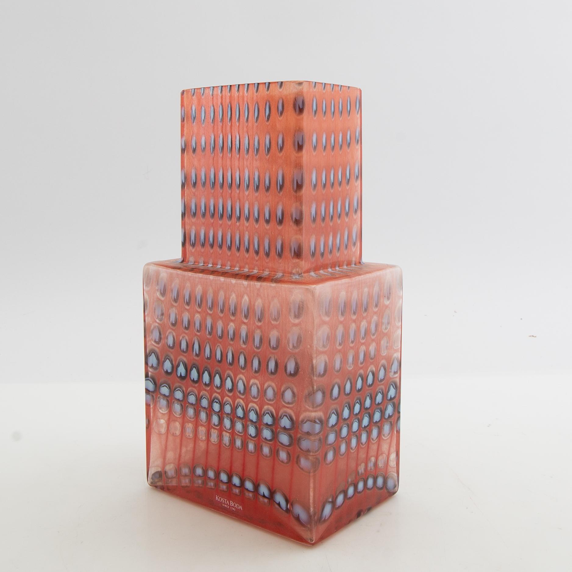 Bertil Vallien, vas, "Metropolis", Kosta Boda.