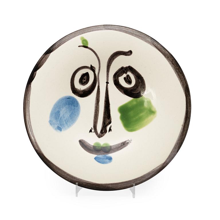 A Pablo Picasso 'Visage No 197' faience dish, Madoura, Vallauris, France 1963.