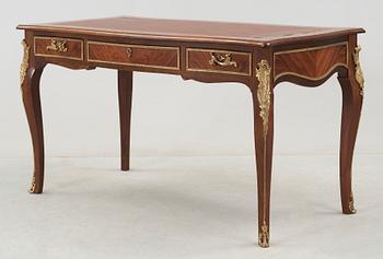 SKRIVBORD, Louis XV-stil, 1900-talets första hälft.