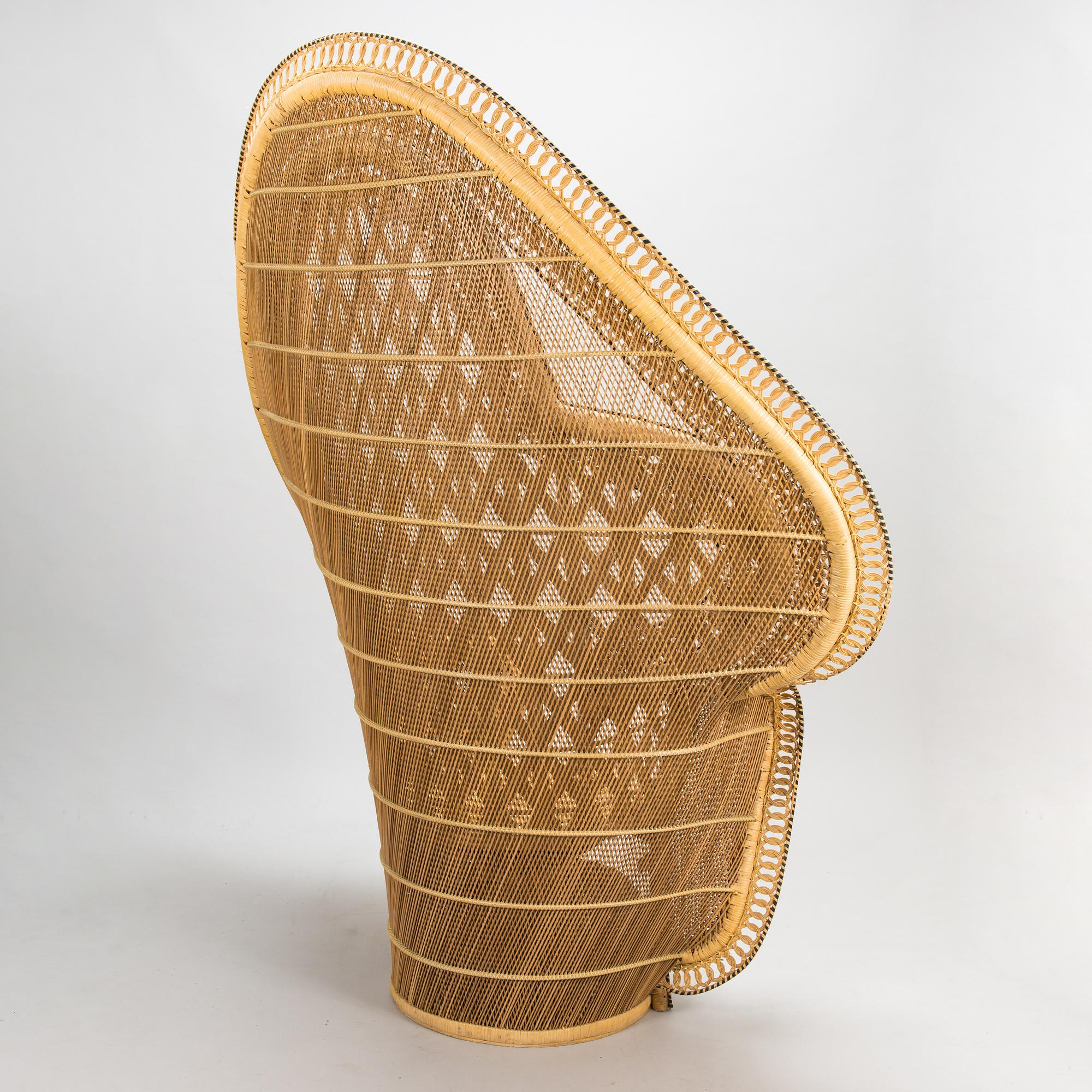 A late 20th century century 'Big Cobra peakock chair'.