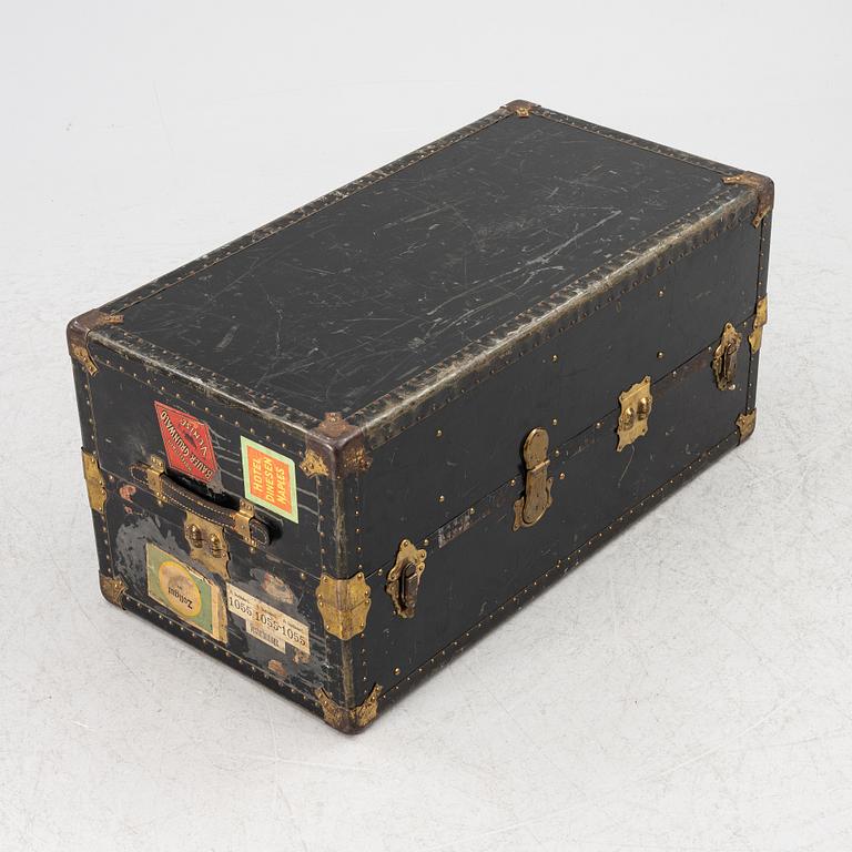 A trunk, 1920s/30s.