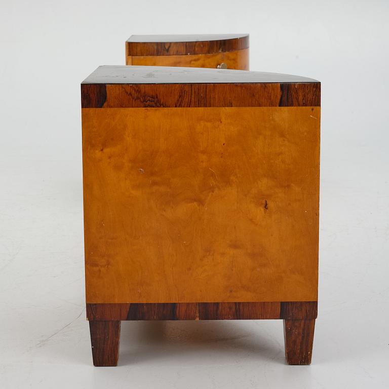 An Art Déco dressing table with large mirror, 1930's.