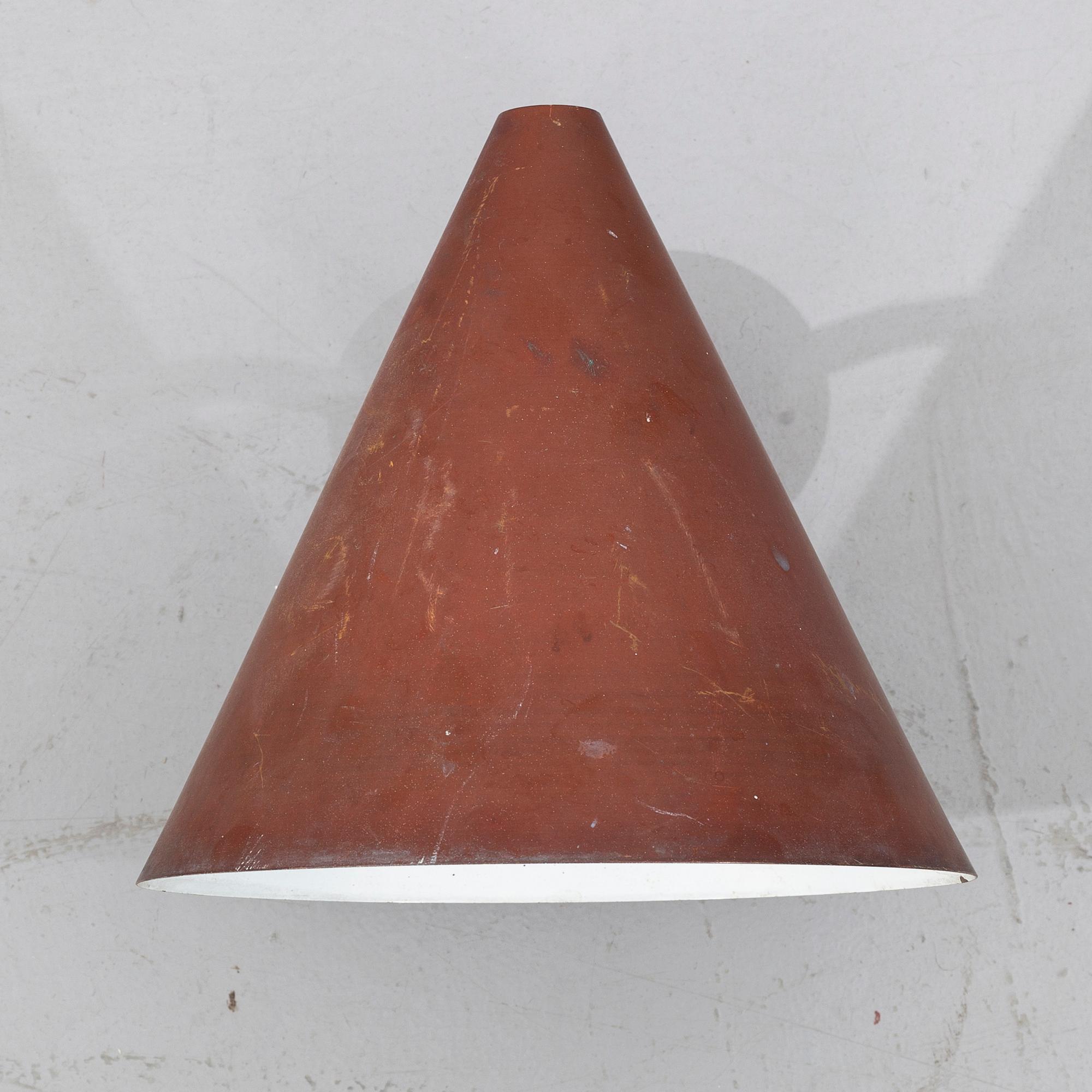 HANS-AGNE JAKOBSSON, Vägglampa, "Tratten" Markaryd 1900-talets andra hälft.