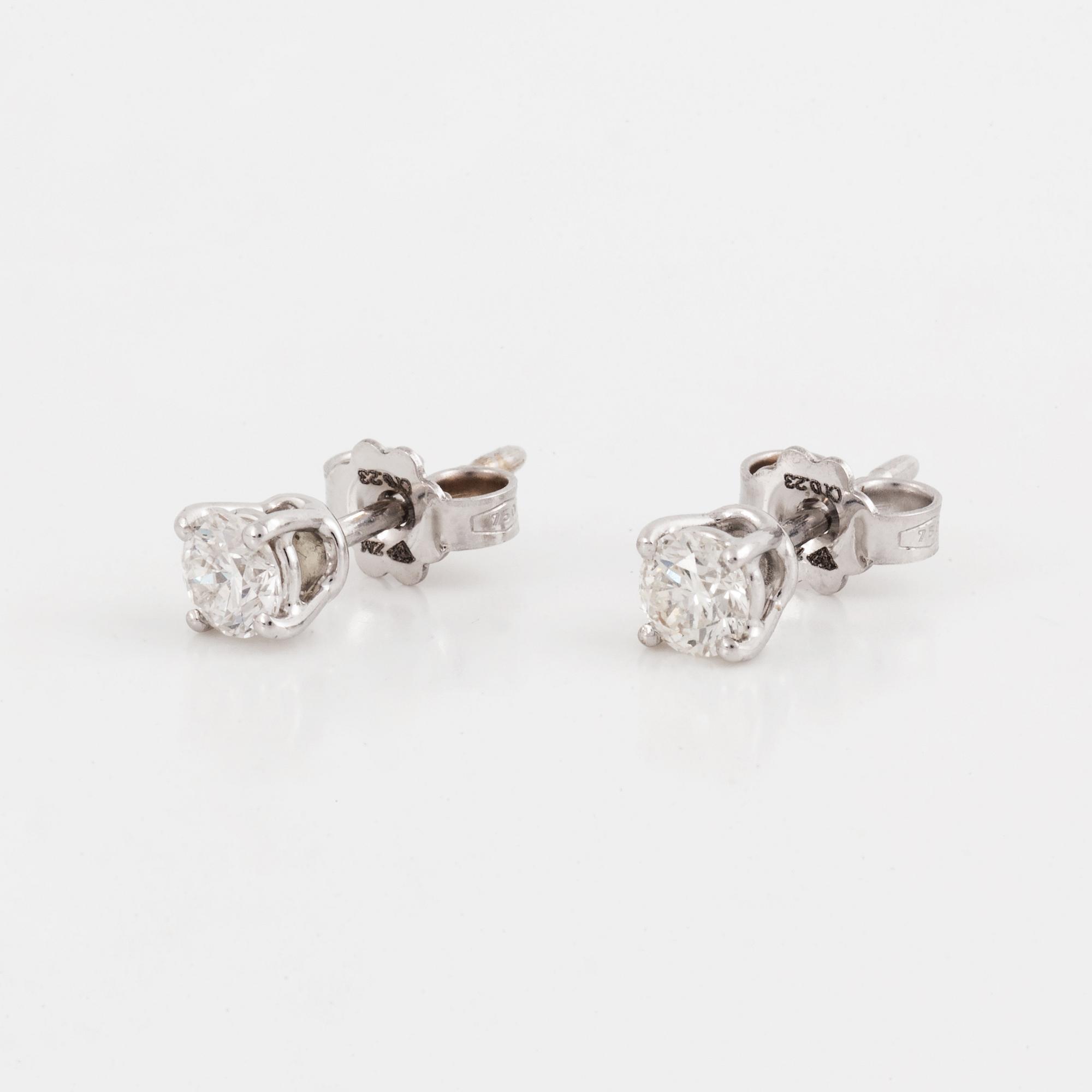 Brilliant-cut diamond earrings.