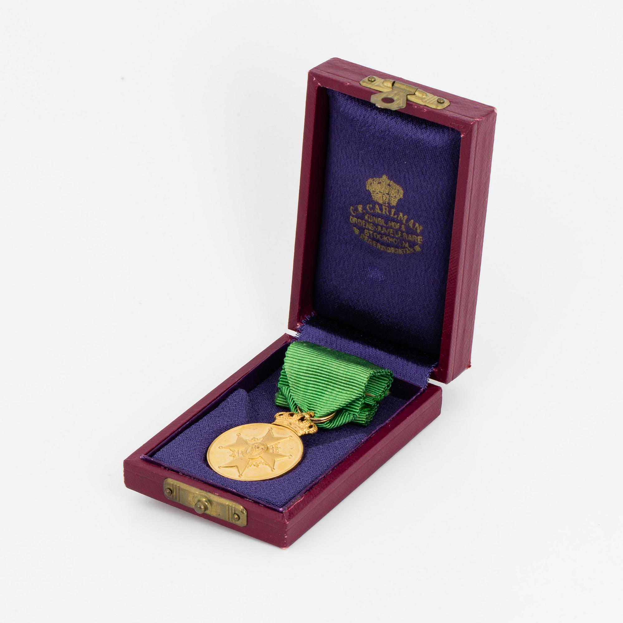 The Medal of the Vasa, gold, in case.